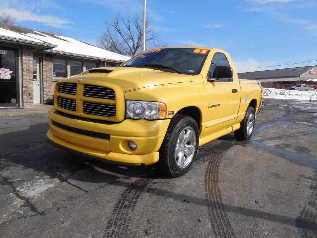 2005 Dodge Ram 1500 SL 2500 Snow Plow