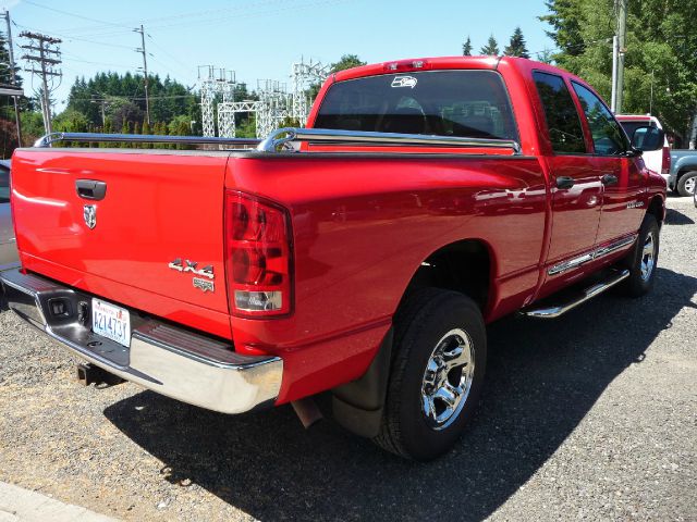 2005 Dodge Ram 1500 4dr 114 WB XLT 4WD