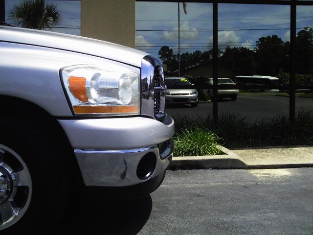 2006 Dodge Ram 1500 2WD Regular Cab 6.3 Ft Box ST