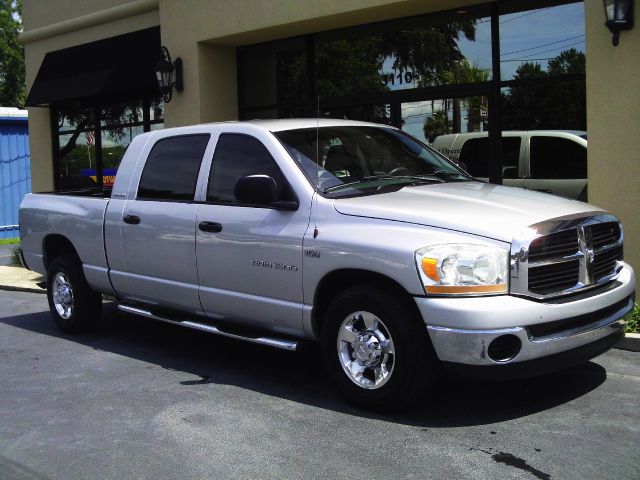 2006 Dodge Ram 1500 2WD Regular Cab 6.3 Ft Box ST