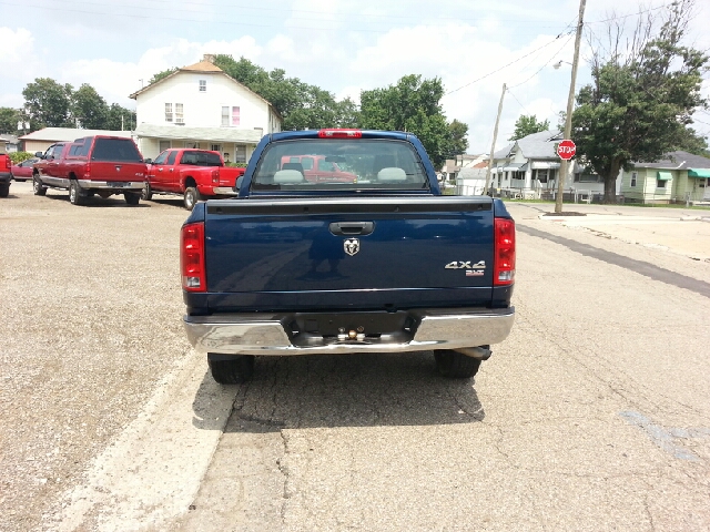 2006 Dodge Ram 1500 323i 4dr Sdn Sedan