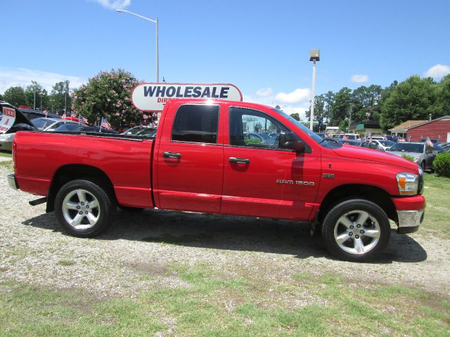 2006 Dodge Ram 1500 4dr 4WD EXT LS 4x4 SUV