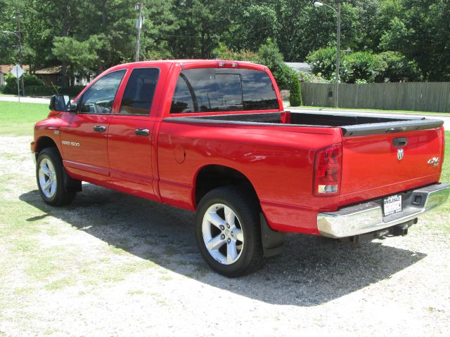 2006 Dodge Ram 1500 4dr 4WD EXT LS 4x4 SUV
