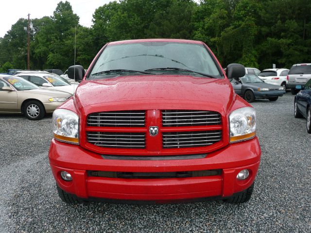2006 Dodge Ram 1500 4dr LX 4WD Auto