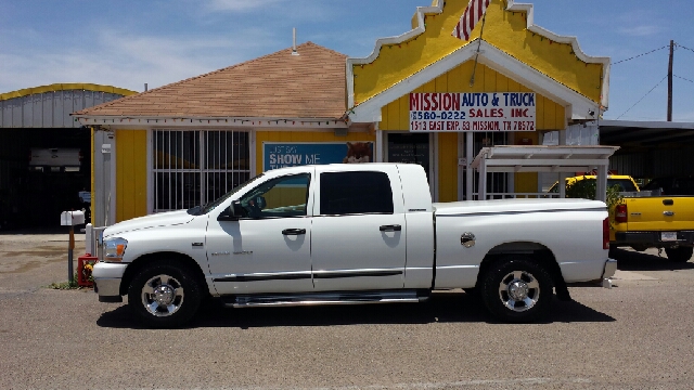 2006 Dodge Ram 1500 2WD Regular Cab 6.3 Ft Box ST