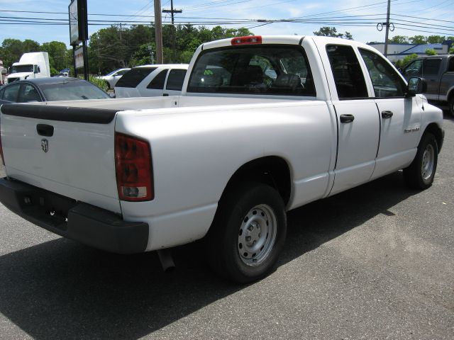 2006 Dodge Ram 1500 4dr LX 4WD Auto