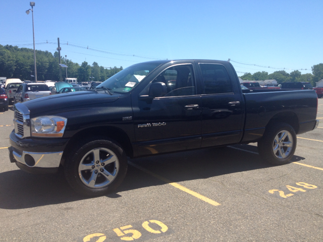 2006 Dodge Ram 1500 4d Wagon AWD