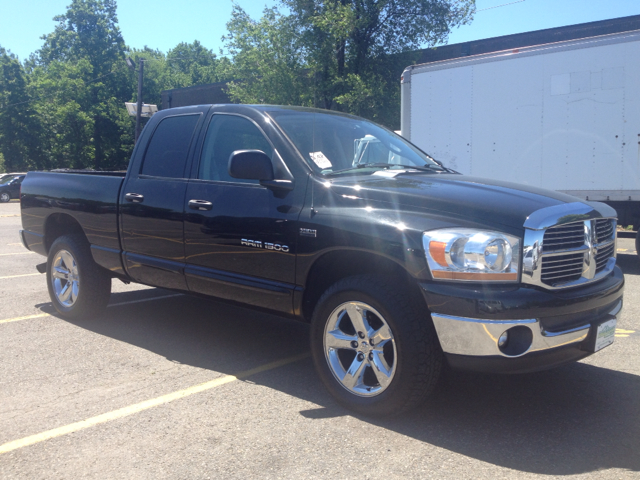 2006 Dodge Ram 1500 4d Wagon AWD