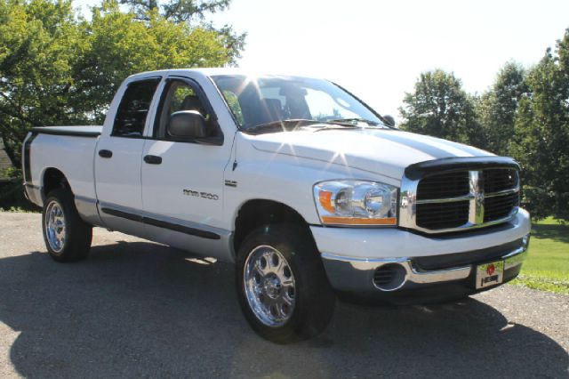 2006 Dodge Ram 1500 4dr LX 4WD Auto