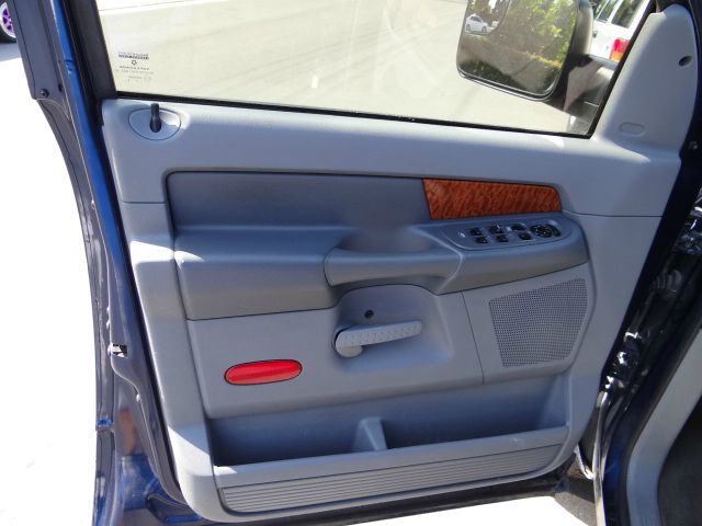 2006 Dodge Ram 1500 LS ES