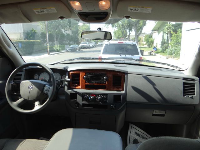 2006 Dodge Ram 1500 LS ES