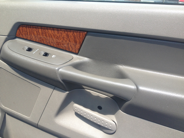 2006 Dodge Ram 1500 LS ES