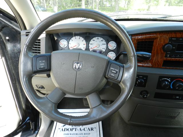 2006 Dodge Ram 1500 Sport 77pass