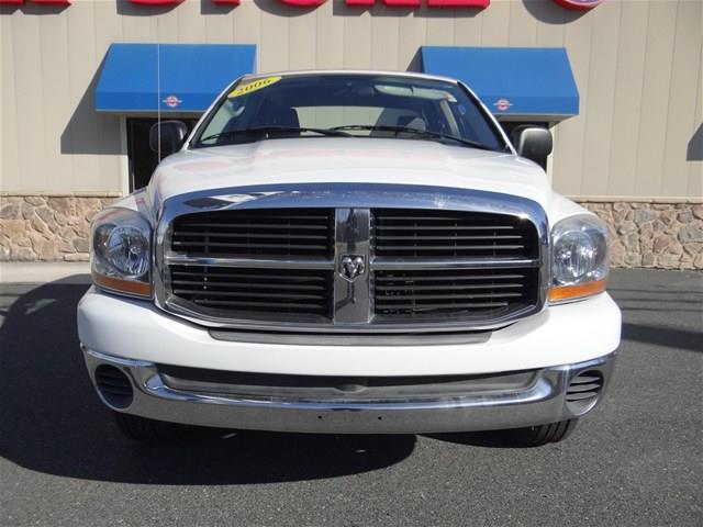 2006 Dodge Ram 1500 5dr HB Man FWD