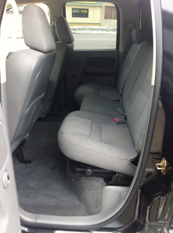 2006 Dodge Ram 1500 4d Wagon AWD