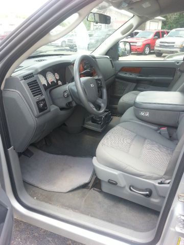 2006 Dodge Ram 1500 LS ES