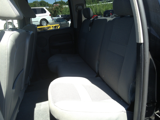 2006 Dodge Ram 1500 LS ES