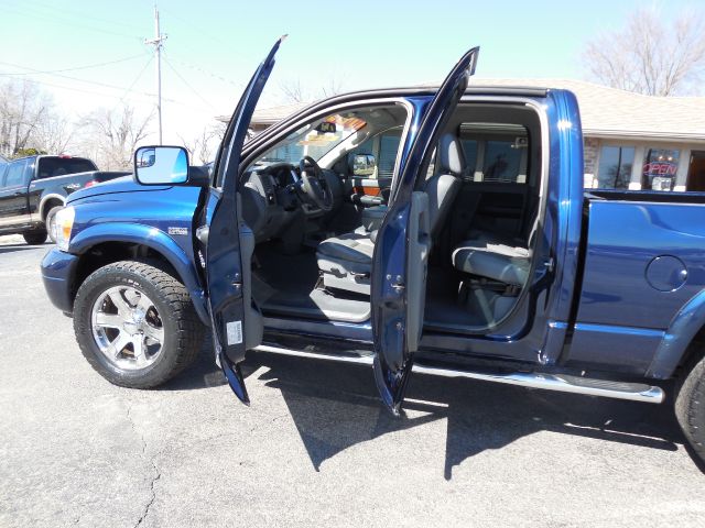 2007 Dodge Ram 1500 4d Wagon AWD