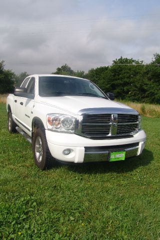 2007 Dodge Ram 1500 4d Wagon AWD