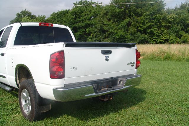 2007 Dodge Ram 1500 4d Wagon AWD