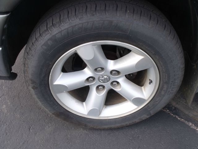 2007 Dodge Ram 1500 2WD Regular Cab 6.3 Ft Box ST