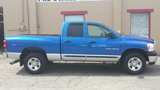 2007 Dodge Ram 1500 4dr LX 4WD Auto