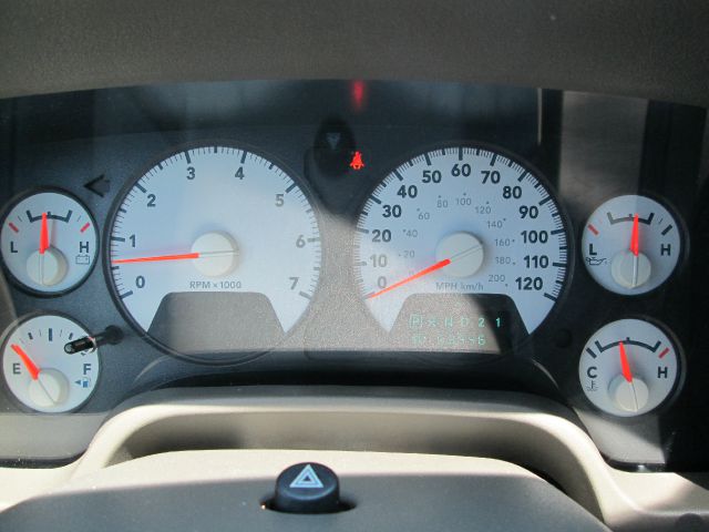 2007 Dodge Ram 1500 XLT 4X4 W/third Row Seating