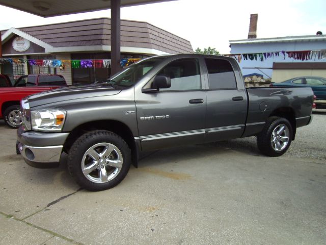 2007 Dodge Ram 1500 4dr LX 4WD Auto