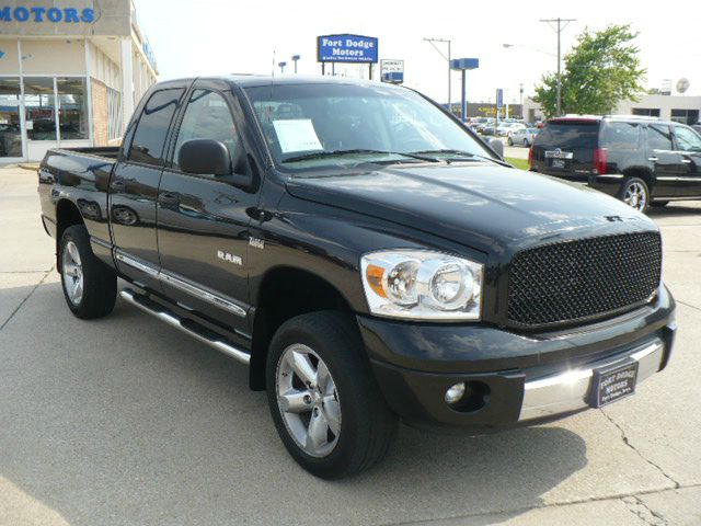 2008 Dodge Ram 1500 4d Wagon AWD