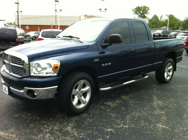 2008 Dodge Ram 1500 4d Wagon AWD