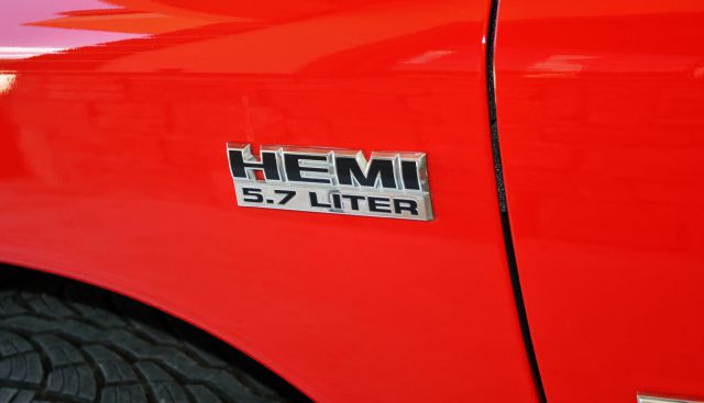 2008 Dodge Ram 1500 2WD Regular Cab 6.3 Ft Box ST