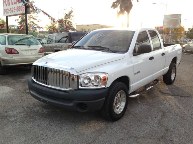 2008 Dodge Ram 1500 4dr LX 4WD Auto