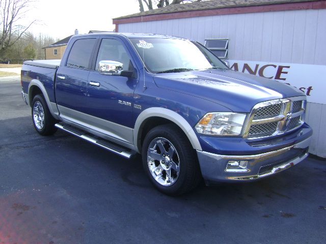 2009 Dodge Ram 1500 2WD Crew Cab 143.5
