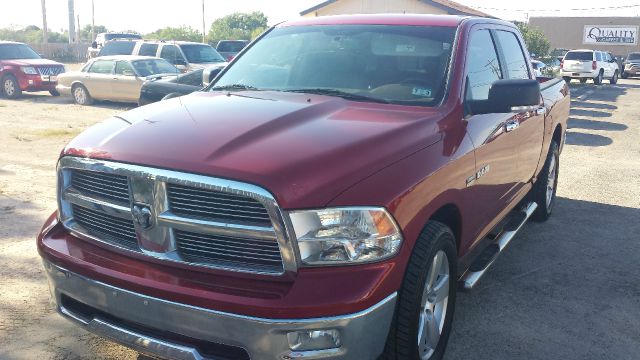 2009 Dodge Ram 1500 2WD Crew Cab 143.5
