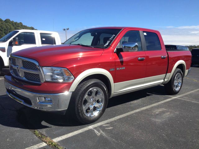 2009 Dodge Ram 1500 2WD Crew Cab 143.5