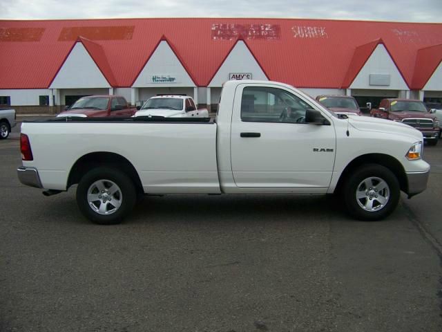 2009 Dodge Ram 1500 4D SV FWD