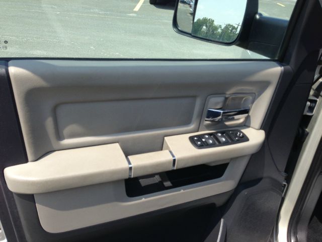 2010 Dodge Ram 1500 SLE Sierra 2WD