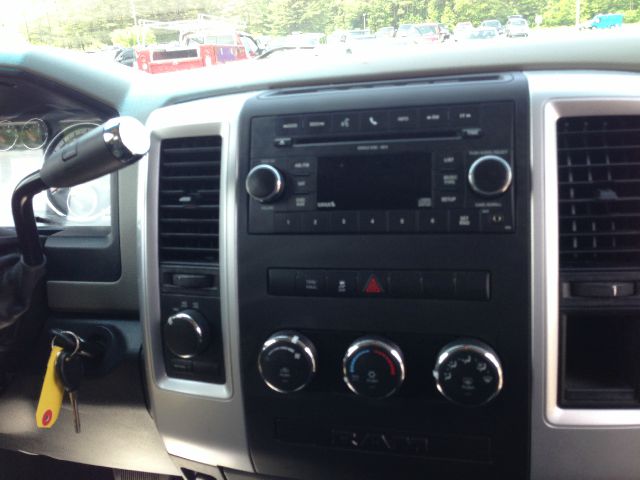 2010 Dodge Ram 1500 SLE Sierra 2WD