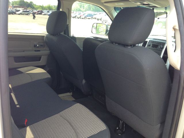 2010 Dodge Ram 1500 SLE Sierra 2WD