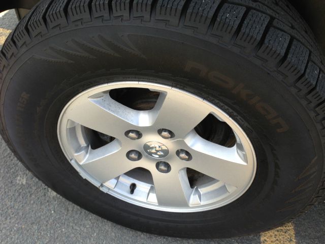 2010 Dodge Ram 1500 SLE Sierra 2WD