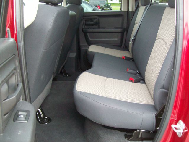 2010 Dodge Ram 1500 4dr LX 4WD Auto