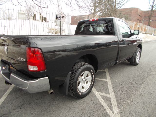 2010 Dodge Ram 1500 4D SV FWD