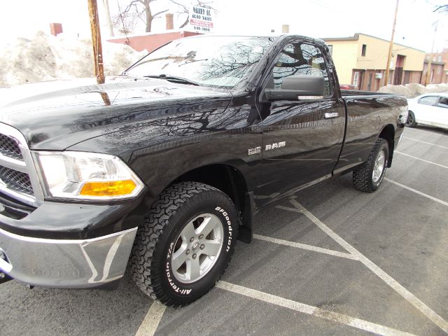 2010 Dodge Ram 1500 4D SV FWD