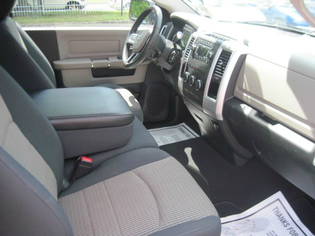 2010 Dodge Ram 1500 Lt-leather-3rd Row-moon ROOF