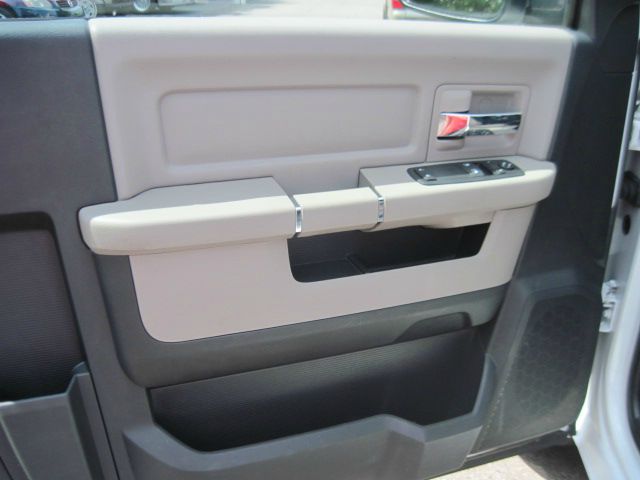 2010 Dodge Ram 1500 Lt-leather-3rd Row-moon ROOF