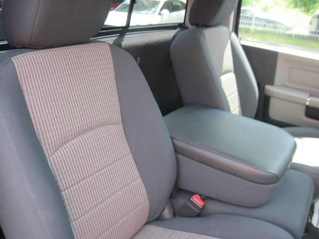 2010 Dodge Ram 1500 Lt-leather-3rd Row-moon ROOF