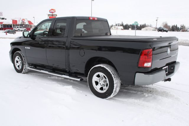 2010 Dodge Ram 1500 4dr LX 4WD Auto