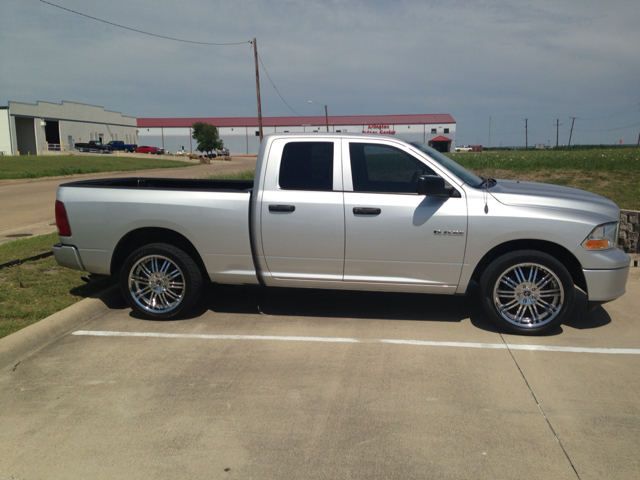 2010 Dodge Ram 1500 4dr LX 4WD Auto