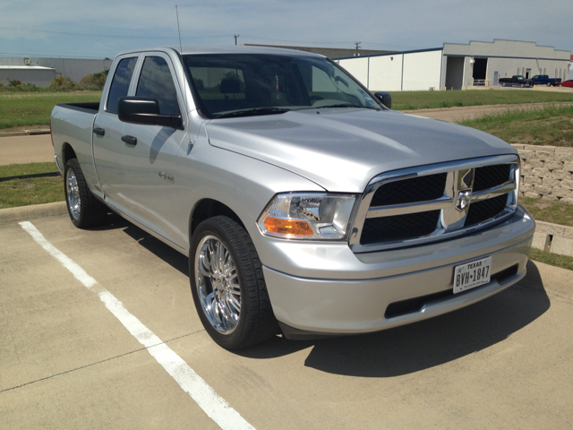 2010 Dodge Ram 1500 4dr LX 4WD Auto