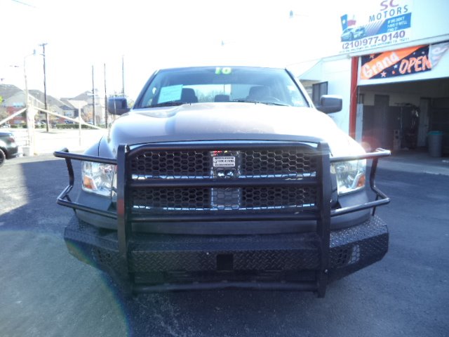 2010 Dodge Ram 1500 2WD Crew Cab 143.5